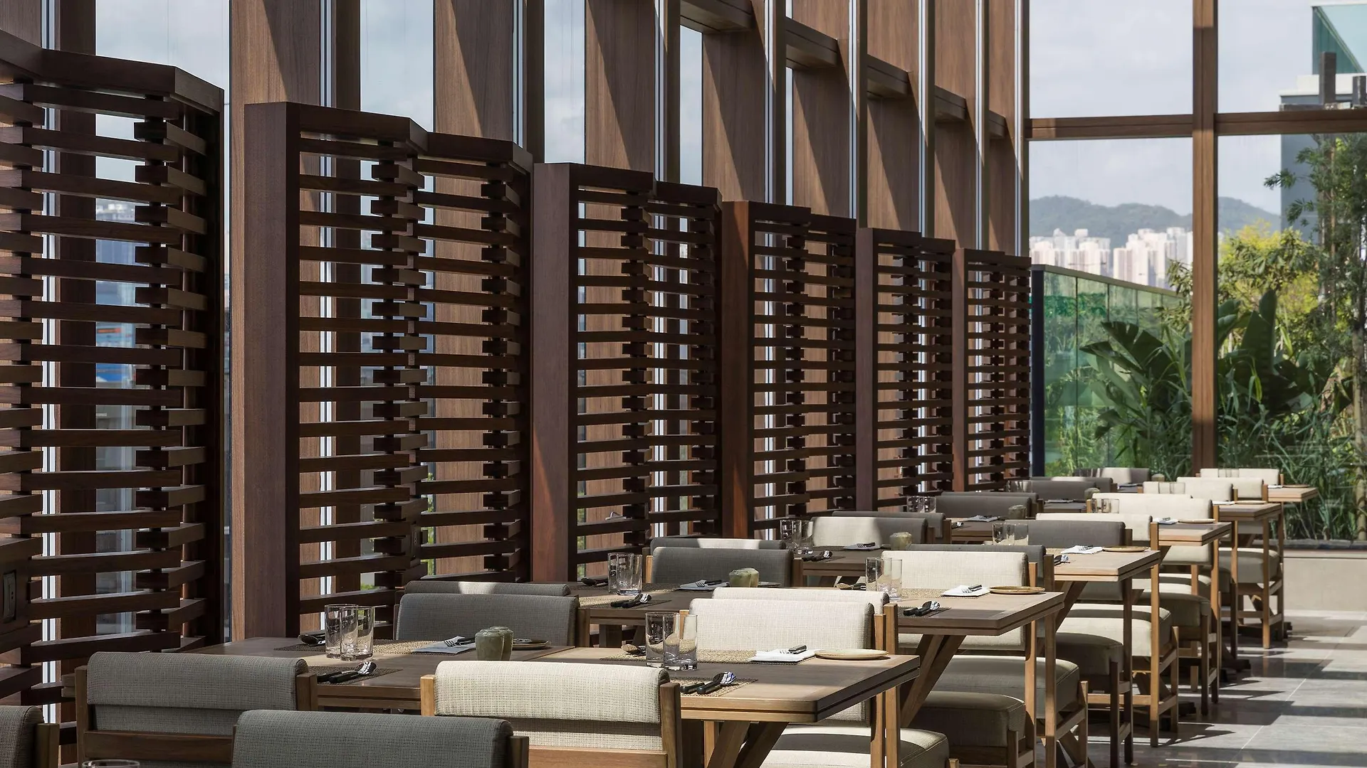 Hyatt Centric Victoria Harbour Hotell Hongkong