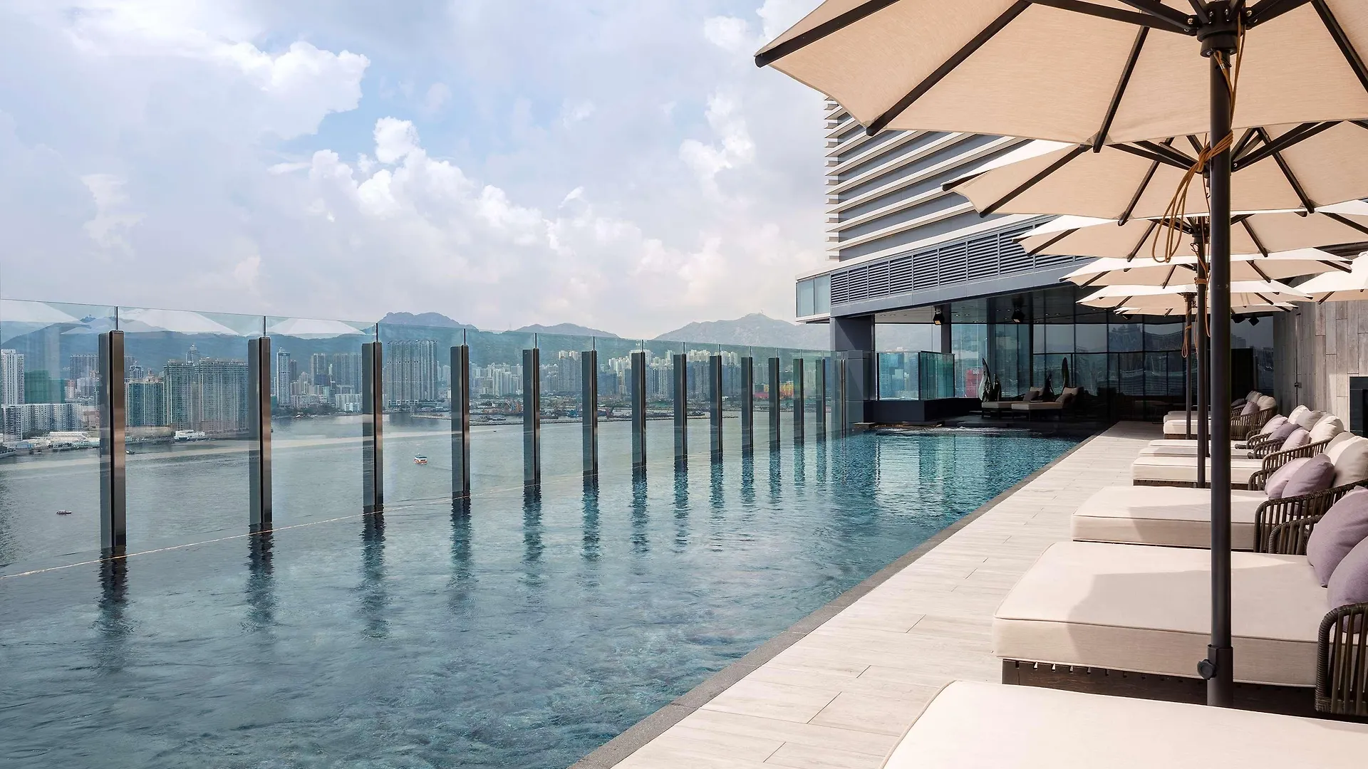 Hyatt Centric Victoria Harbour Hotell Hongkong