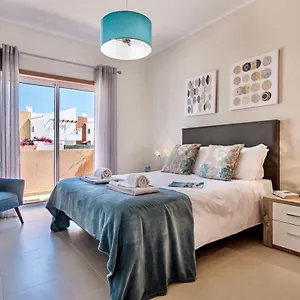 https://formosa-apartment-cabanas-golf.hotelaalgarve.com