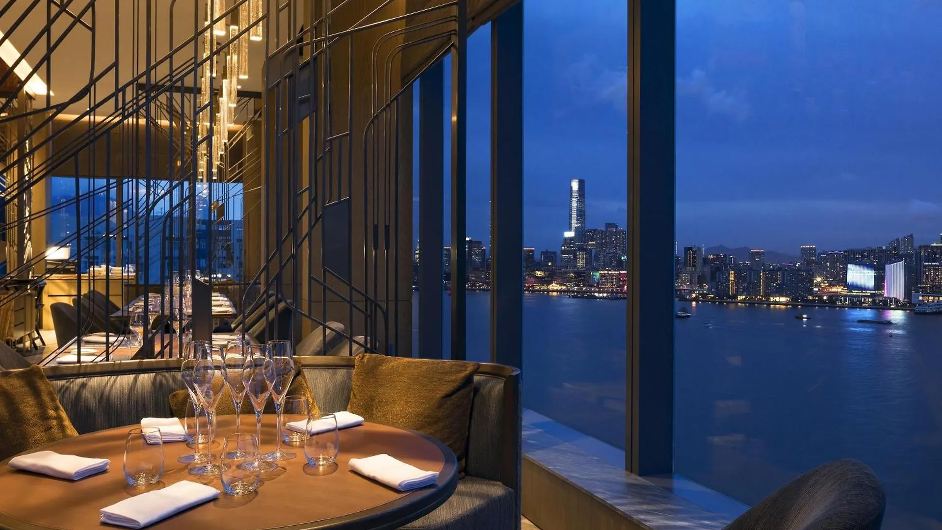 Hyatt Centric Victoria Harbour Hotel Hong Kong 4*,  China
